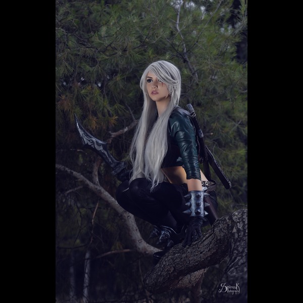 Estenzia's Mercenary Katarina