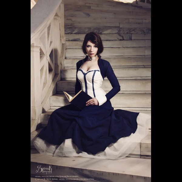 Irene Astral as Elizabeth