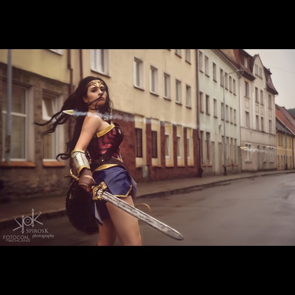Catwoman vs Wonder Woman