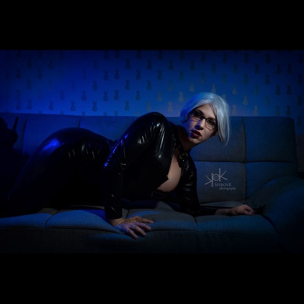 Yvaine Dazzling as Meiko Shiraki in Black Latex