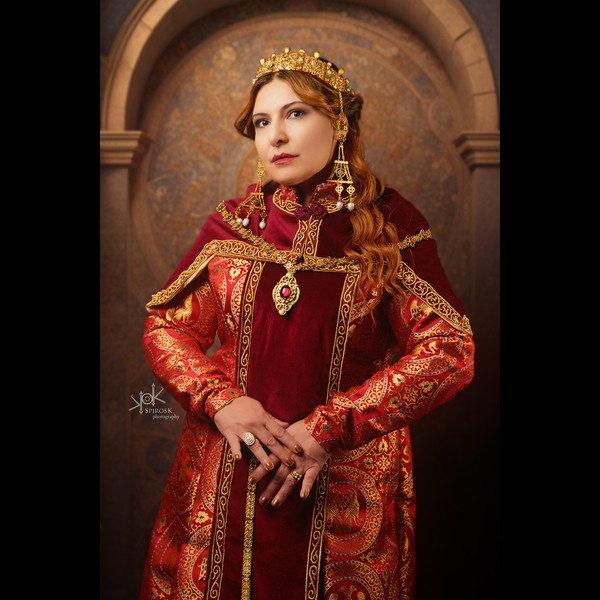 Byzantine Queen and Princess